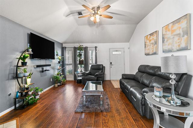 1823 Tomlinson Trail Drive, Houston, TX 77067