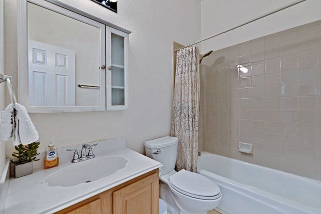 18 Equestrian Court, Mansfield, TX 76063