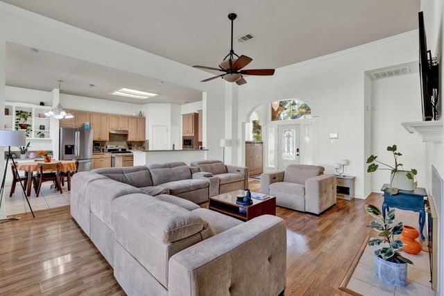 18 Equestrian Court, Mansfield, TX 76063