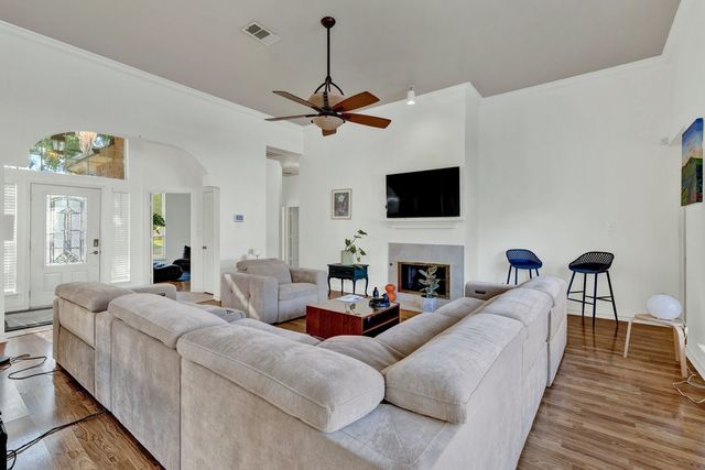 18 Equestrian Court, Mansfield, TX 76063