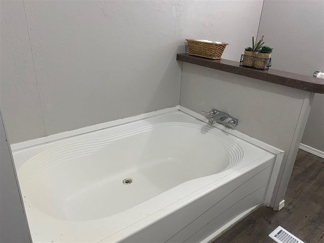 320 Lakeview Avenue, Apache, OK 73006