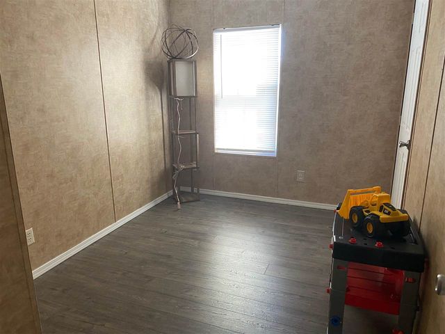320 Lakeview Avenue, Apache, OK 73006