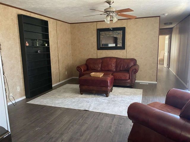 320 Lakeview Avenue, Apache, OK 73006