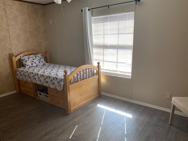 320 Lakeview Avenue, Apache, OK 73006