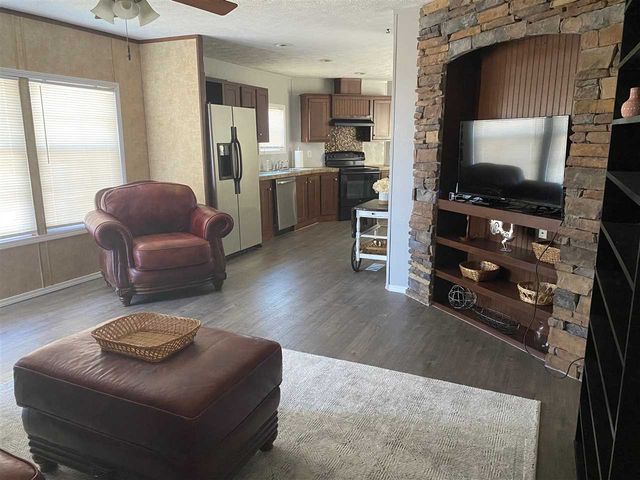 320 Lakeview Avenue, Apache, OK 73006