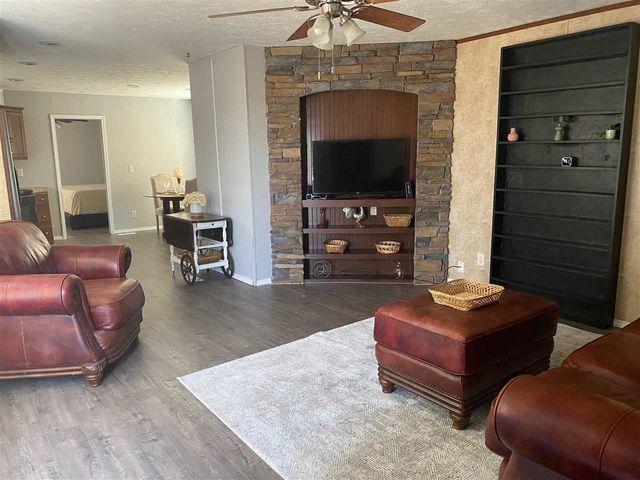 320 Lakeview Avenue, Apache, OK 73006