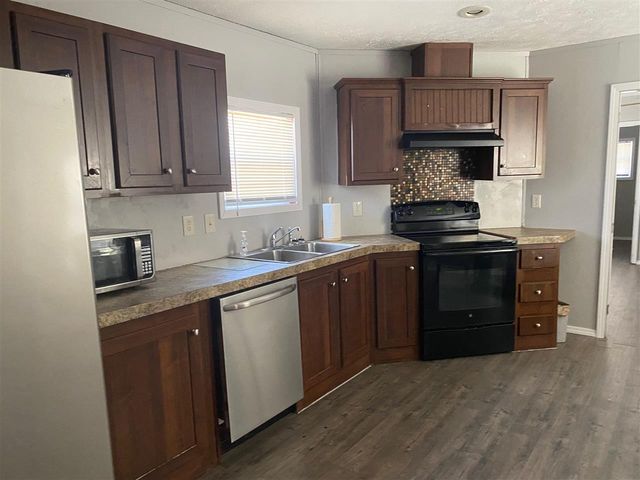 320 Lakeview Avenue, Apache, OK 73006
