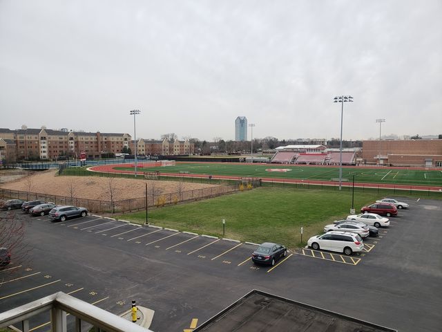110 W Butterfield Road 405S, Elmhurst, IL 60126