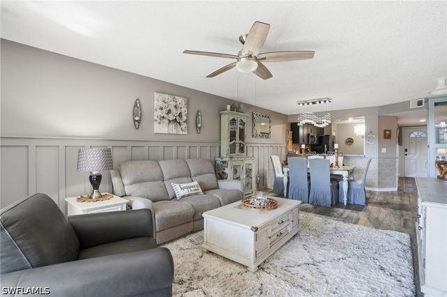 800 New Waterford DR A103, Naples, FL 34104