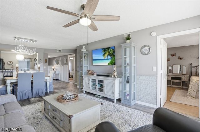 800 New Waterford DR A103, Naples, FL 34104