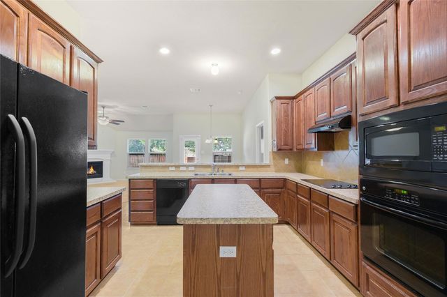 702 Ireland Way, Wylie, TX 75098