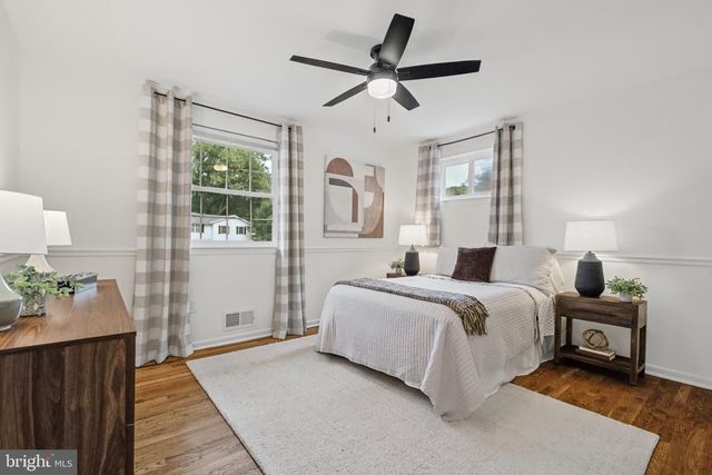 5319 STONINGTON DR, Fairfax, VA 22032