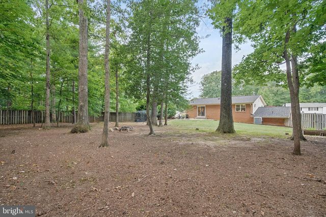 5319 STONINGTON DR, Fairfax, VA 22032