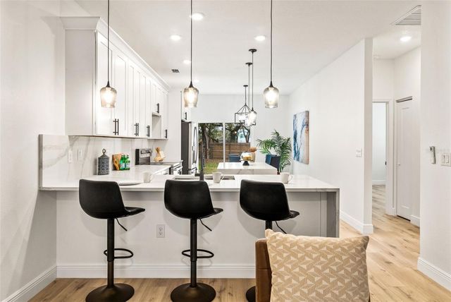 820 E 145TH AVENUE, Tampa, FL 33613