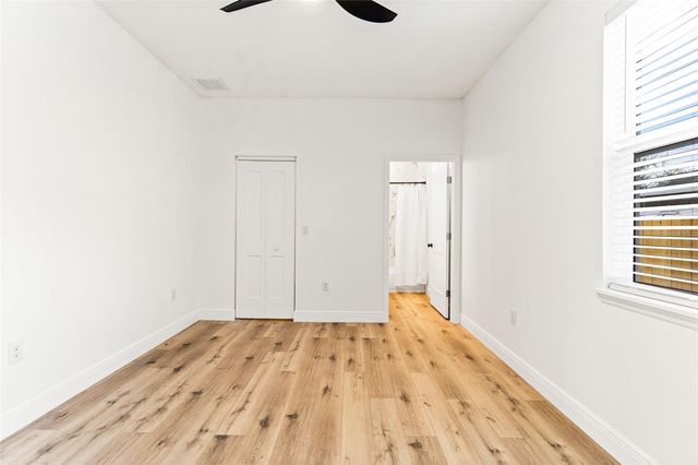 820 E 145TH AVENUE, Tampa, FL 33613