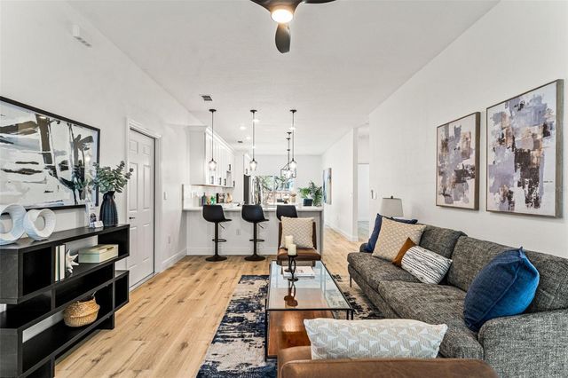 820 E 145TH AVENUE, Tampa, FL 33613