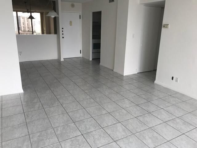 111 BRINY Avenue 12-06, Pompano Beach, FL 33062