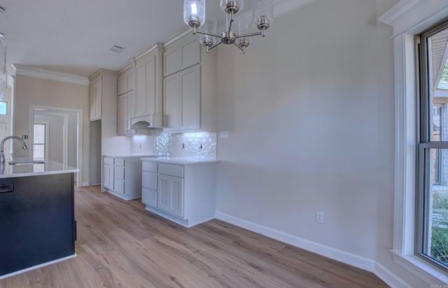 119 Crestview Drive, Maumelle, AR 72113