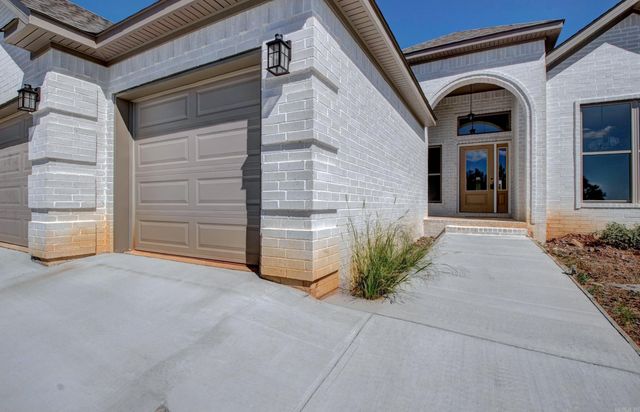 119 Crestview Drive, Maumelle, AR 72113