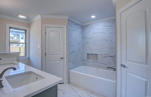 119 Crestview Drive, Maumelle, AR 72113