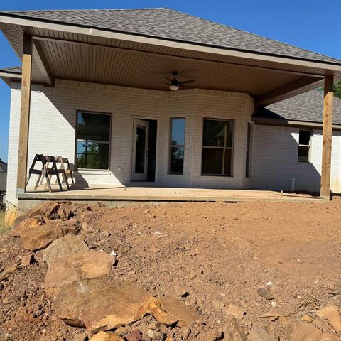 119 Crestview Drive, Maumelle, AR 72113