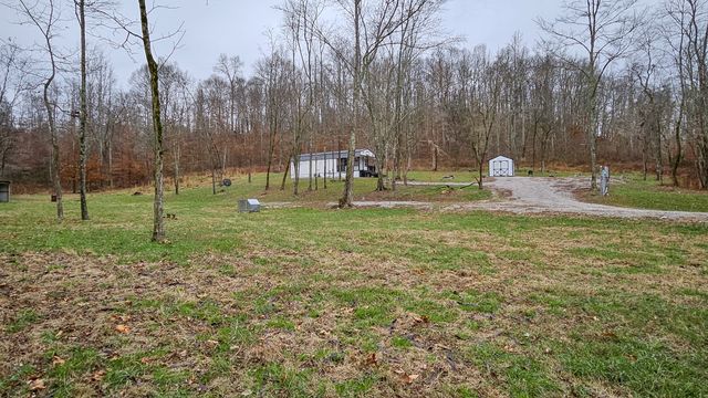 1300 Black Rd, Prospect, TN 38477