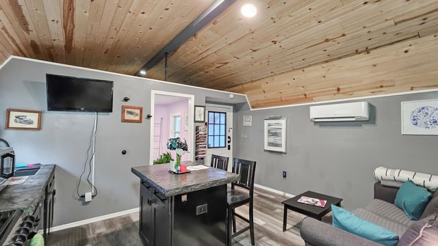 1300 Black Rd, Prospect, TN 38477