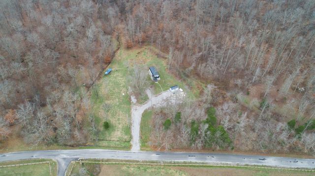 1300 Black Rd, Prospect, TN 38477