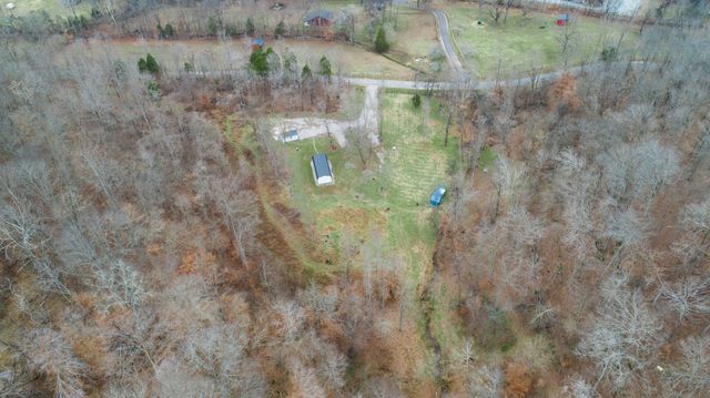 1300 Black Rd, Prospect, TN 38477