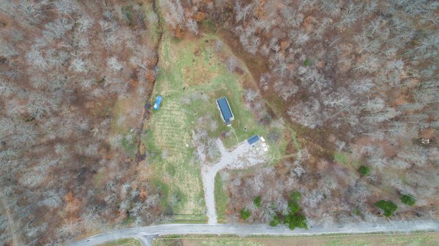 1300 Black Rd, Prospect, TN 38477