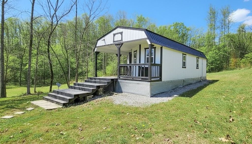 1300 Black Rd, Prospect, TN 38477