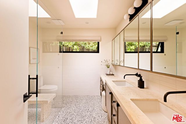 3546 Mandeville Canyon Road, Los Angeles, CA 90049