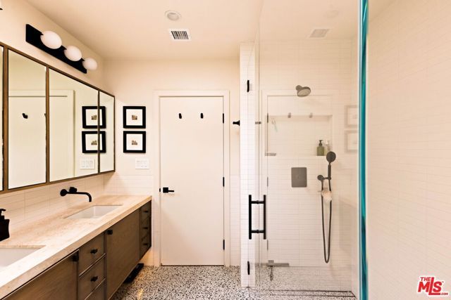 3546 Mandeville Canyon Road, Los Angeles, CA 90049