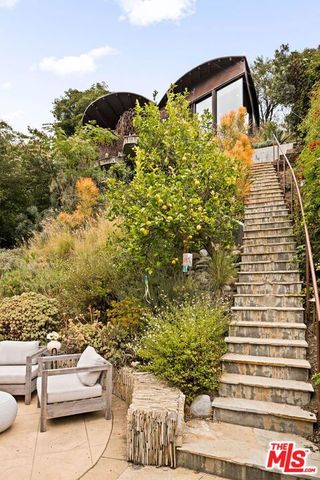 3546 Mandeville Canyon Road, Los Angeles, CA 90049
