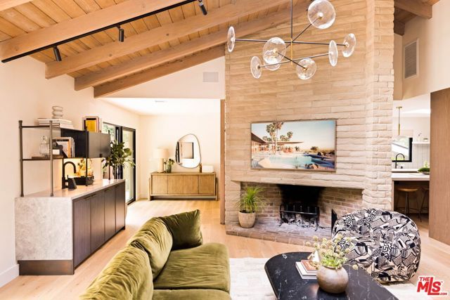 3546 Mandeville Canyon Road, Los Angeles, CA 90049