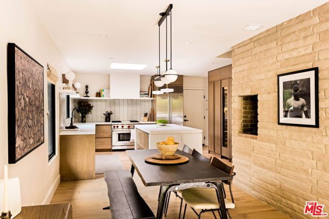 3546 Mandeville Canyon Road, Los Angeles, CA 90049