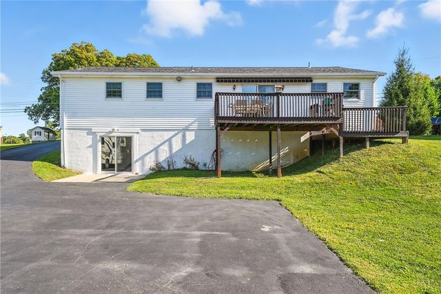 3699 Mitchell Rd, Neshannock Twp, PA 16105