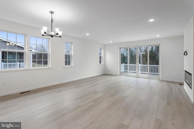 2079 SPRINGVALE DR, Bealeton, VA 22712