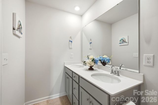 3348 Laurel Oak Lane, Gastonia, NC 28056