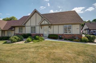 1740 Willow Circle Drive 1740, Crest Hill, IL 60403