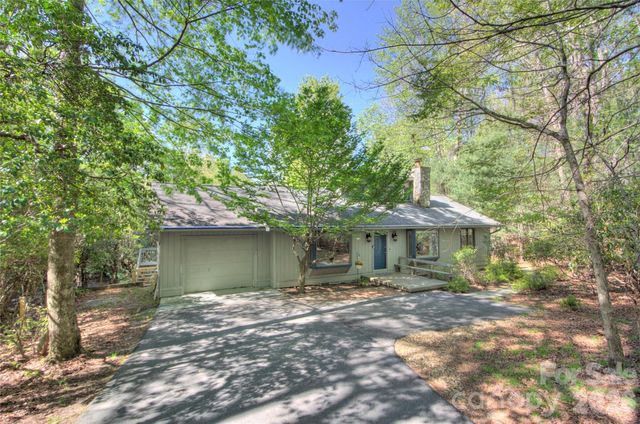960 Middle Connestee Trail, Brevard, NC 28712