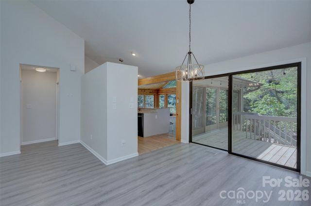 960 Middle Connestee Trail, Brevard, NC 28712