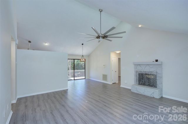 960 Middle Connestee Trail, Brevard, NC 28712