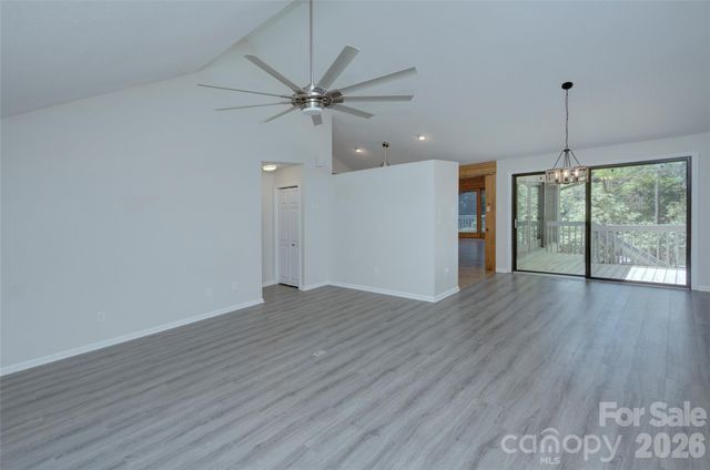 960 Middle Connestee Trail, Brevard, NC 28712