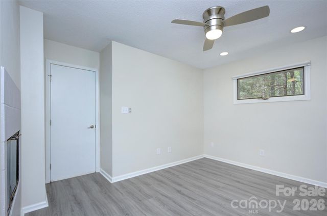 960 Middle Connestee Trail, Brevard, NC 28712