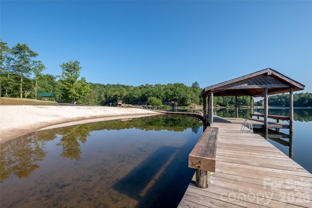 960 Middle Connestee Trail, Brevard, NC 28712
