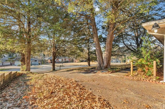 1673 Flintwood SE Drive, Atlanta, GA 30316