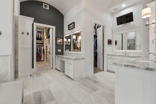 634 Knipp Road, Houston, TX 77024