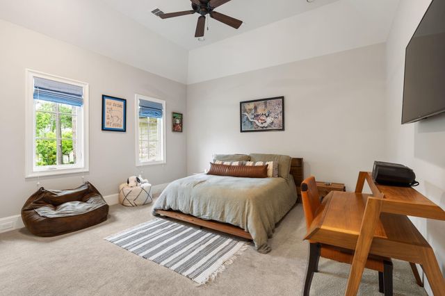 634 Knipp Road, Houston, TX 77024