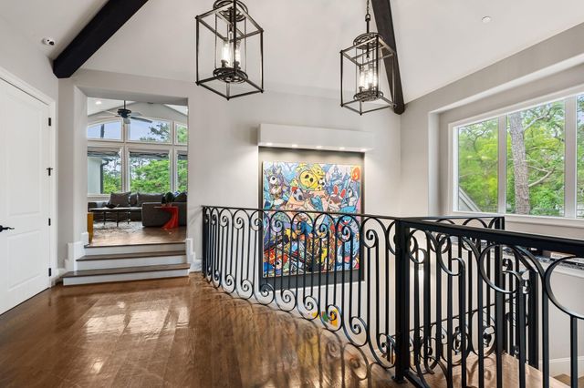634 Knipp Road, Houston, TX 77024